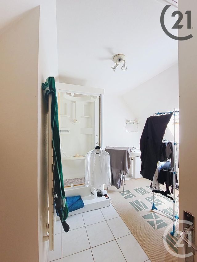 Afficher la photo en grand Appartement T4 à vendre - 4 pièces - 99,59 m2 - Auxerre - 89 - BOURGOGNE