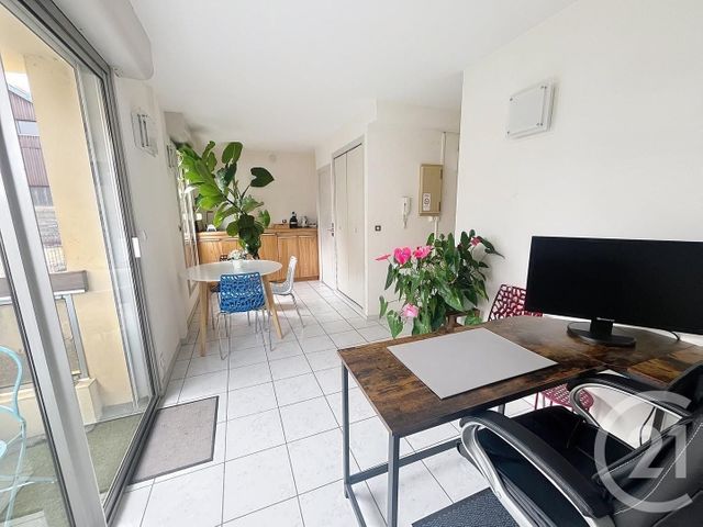 Commerce à louer - 44 m2 - 89 - BOURGOGNE