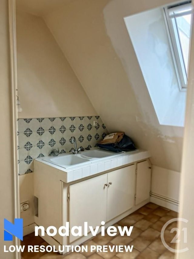 Afficher la photo en grand Appartement F2 à vendre - 2 pièces - 23,84 m2 - Auxerre - 89 - BOURGOGNE