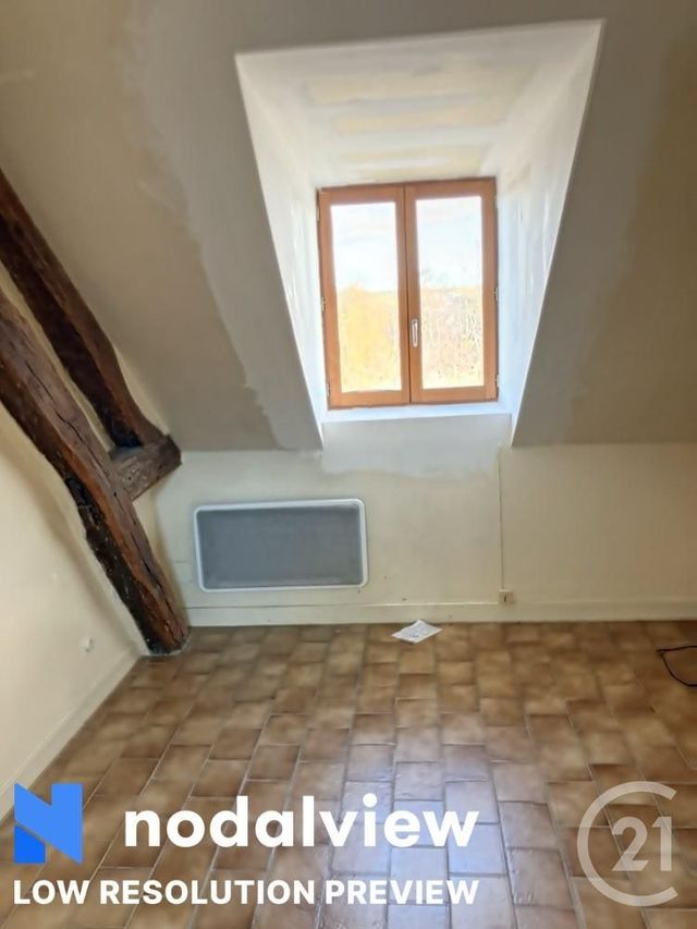 Afficher la photo en grand Appartement F2 à vendre - 2 pièces - 23,84 m2 - Auxerre - 89 - BOURGOGNE