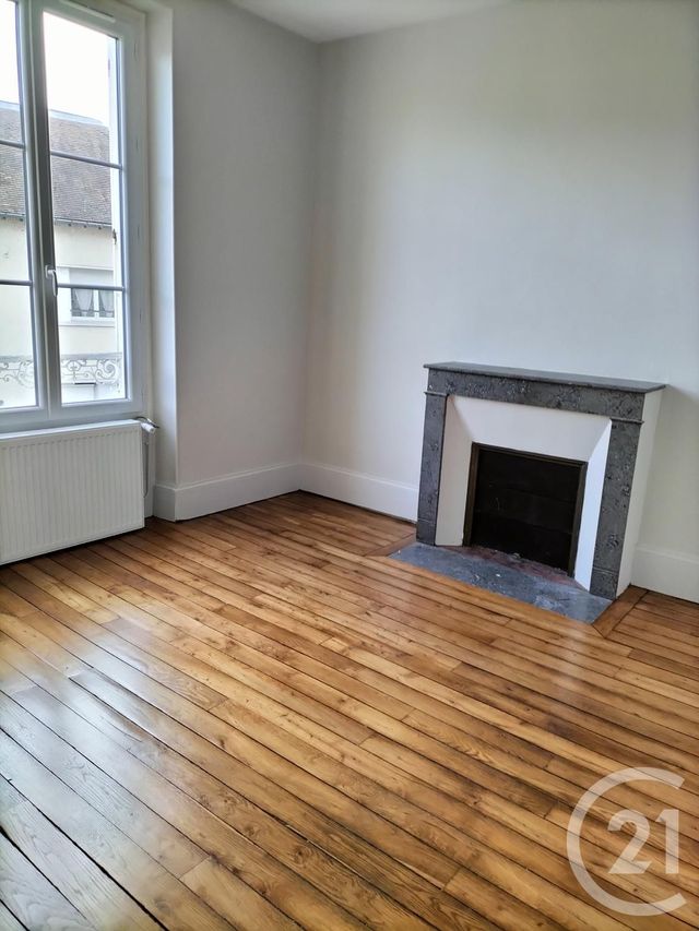 Appartement T3 à louer - 3 pièces - 57 m2 - Auxerre - 89 - BOURGOGNE