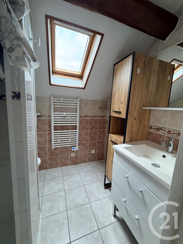 Appartement T2 &agrave; louer - 2 pi&egrave;ces - 27,50 m2 - Auxerre - 89 - BOURGOGNE