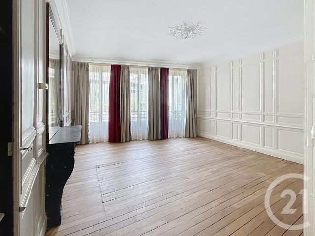Appartement F1 bis à louer - 2 pièces - 55,67 m2 - Auxerre - 89 - BOURGOGNE