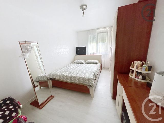 Afficher la photo en grand Appartement F5 à vendre - 5 pièces - 95 m2 - Migennes - 89 - BOURGOGNE