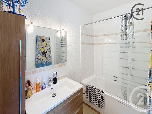 Appartement F3 à vendre - 5 pièces - 71,93 m2 - Joigny - 89 - BOURGOGNE