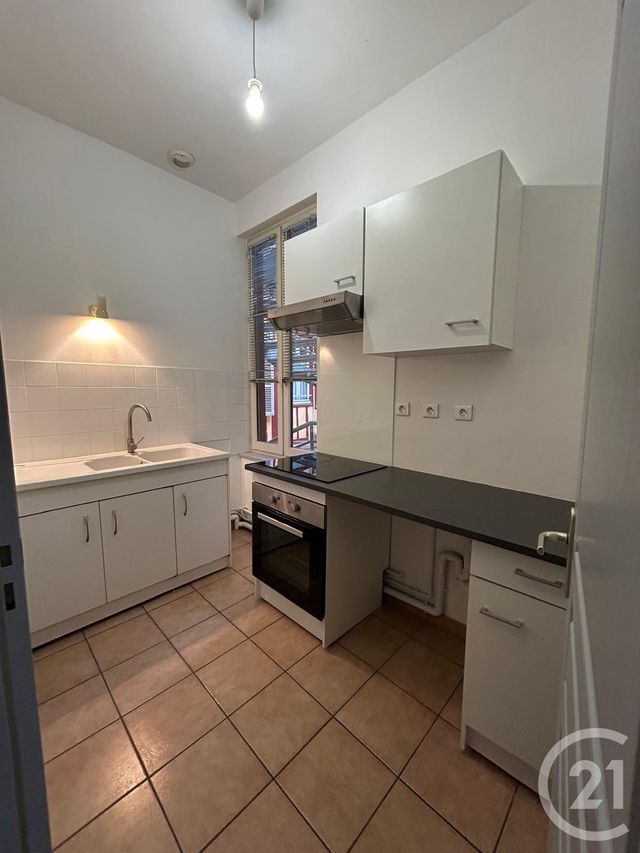 Afficher la photo en grand Appartement F3 à louer - 3 pièces - 57,80 m2 - Auxerre - 89 - BOURGOGNE