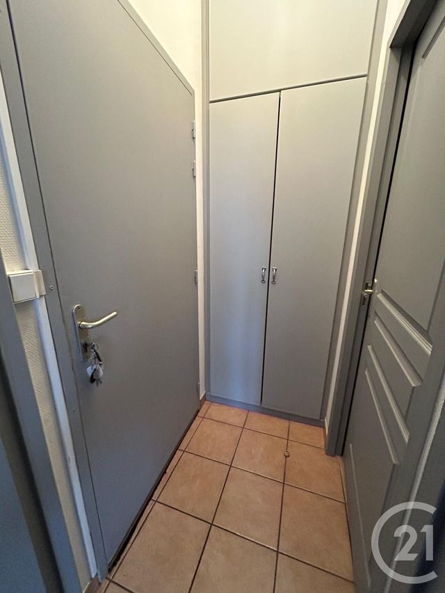 Afficher la photo en grand Appartement F3 à louer - 3 pièces - 57,80 m2 - Auxerre - 89 - BOURGOGNE