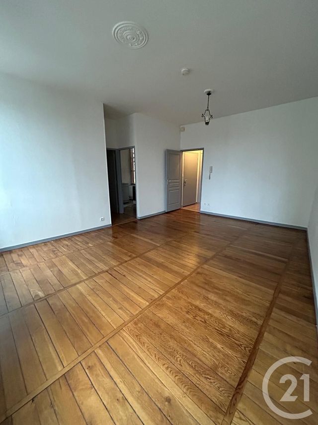Afficher la photo en grand Appartement F3 à louer - 3 pièces - 57,80 m2 - Auxerre - 89 - BOURGOGNE