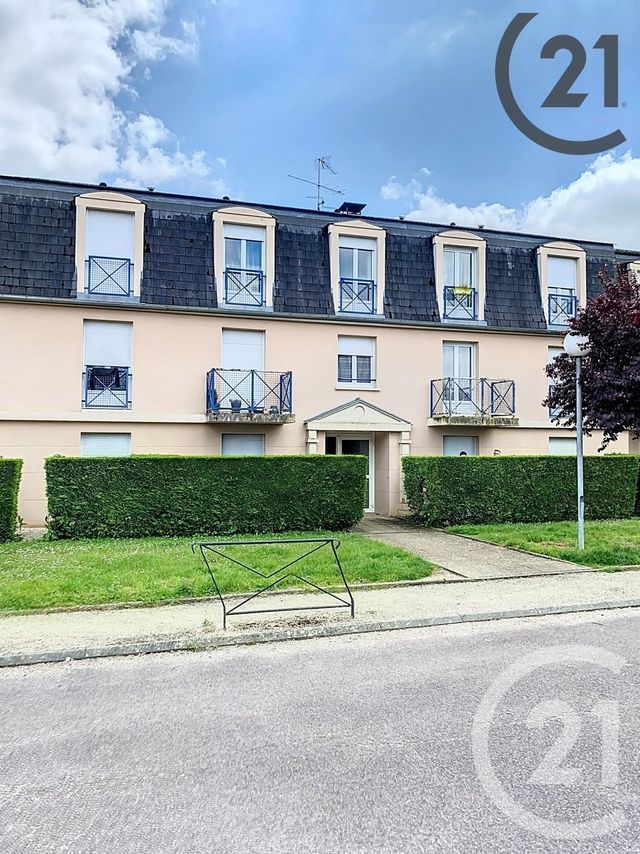 Appartement à louer - 2 pièces - 33 m2 - Auxerre - 89 - BOURGOGNE