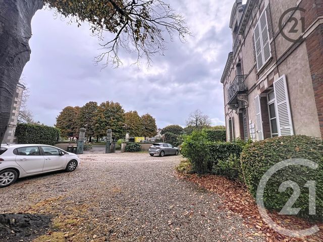 Afficher la photo en grand Immeuble à vendre - 369 m2 - Auxerre - 89 - BOURGOGNE
