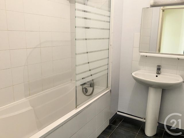 Appartement F3 à louer - 3 pièces - 79,80 m2 - Auxerre - 89 - BOURGOGNE