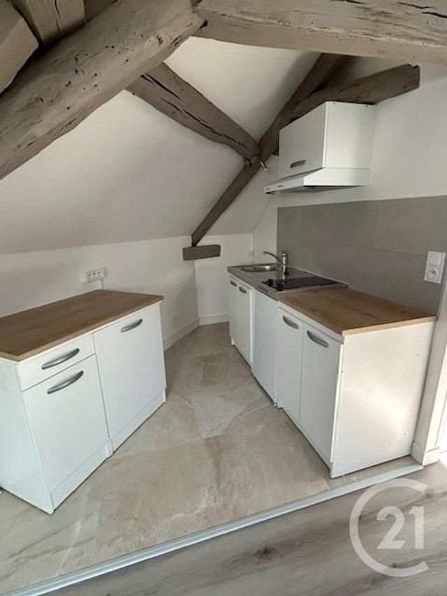 Afficher la photo en grand Appartement à vendre - 2 pièces - 27 m2 - Auxerre - 89 - BOURGOGNE