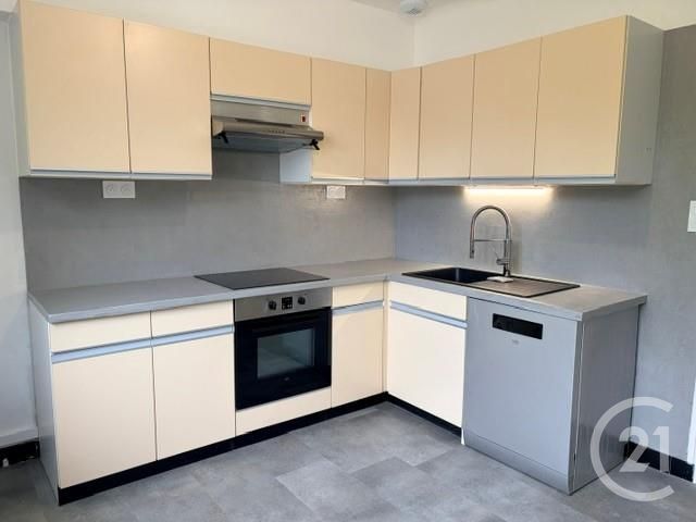 Maison &agrave; louer - 5 pi&egrave;ces - 94 m2 - Chevannes - 89 - BOURGOGNE