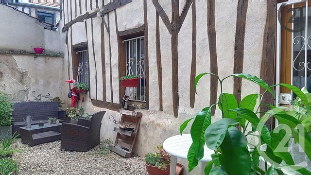 Afficher la photo en grand Appartement F5 à vendre - 5 pièces - 124,72 m2 - Auxerre - 89 - BOURGOGNE