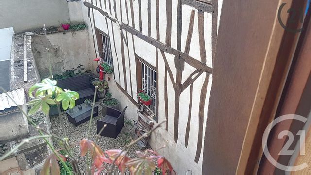 Afficher la photo en grand Appartement F5 à vendre - 5 pièces - 124,72 m2 - Auxerre - 89 - BOURGOGNE