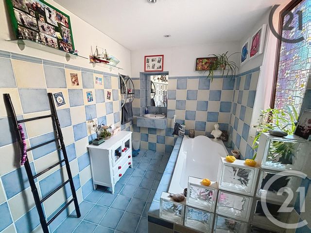 Afficher la photo en grand Appartement F5 à vendre - 5 pièces - 124,72 m2 - Auxerre - 89 - BOURGOGNE