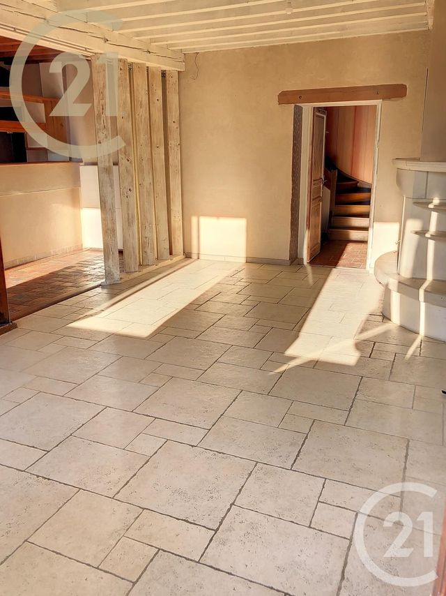 Maison &agrave; louer - 4 pi&egrave;ces - 151,79 m2 - Bleigny Le Carreau - 89 - BOURGOGNE