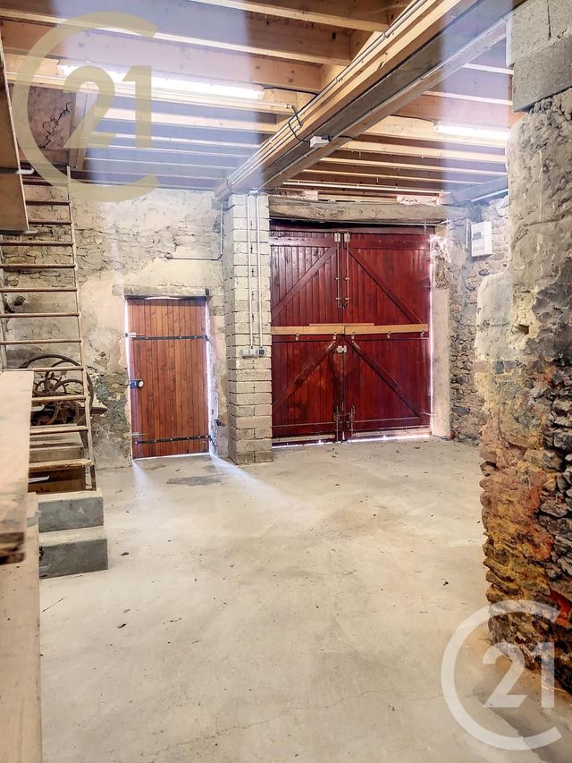 Maison &agrave; louer - 4 pi&egrave;ces - 151,79 m2 - Bleigny Le Carreau - 89 - BOURGOGNE