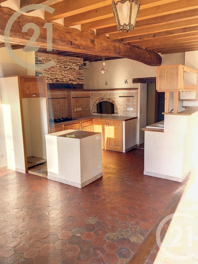 Maison &agrave; louer - 4 pi&egrave;ces - 151,79 m2 - Bleigny Le Carreau - 89 - BOURGOGNE