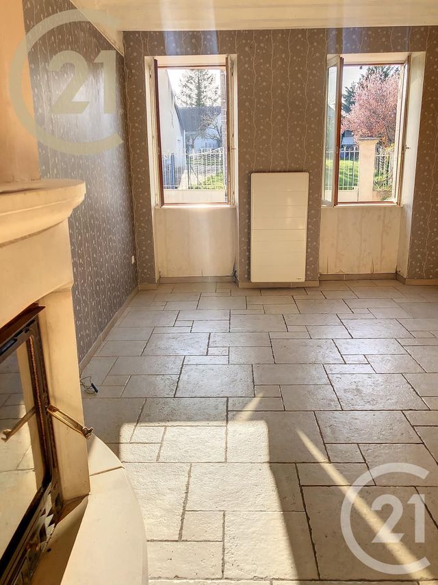 Maison &agrave; louer - 4 pi&egrave;ces - 151,79 m2 - Bleigny Le Carreau - 89 - BOURGOGNE