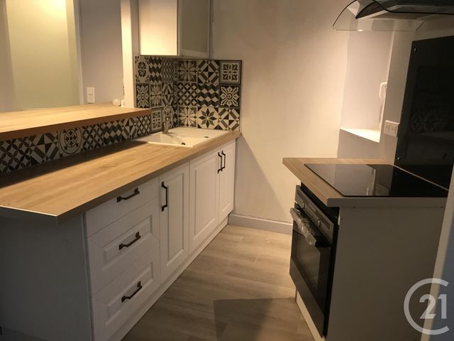 Appartement F2 à louer - 2 pièces - 50 m2 - Auxerre - 89 - BOURGOGNE