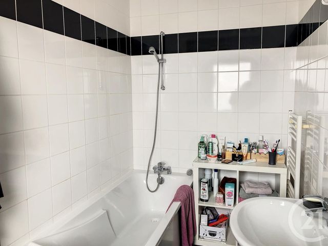 Appartement F3 à louer - 3 pièces - 79 m2 - Auxerre - 89 - BOURGOGNE