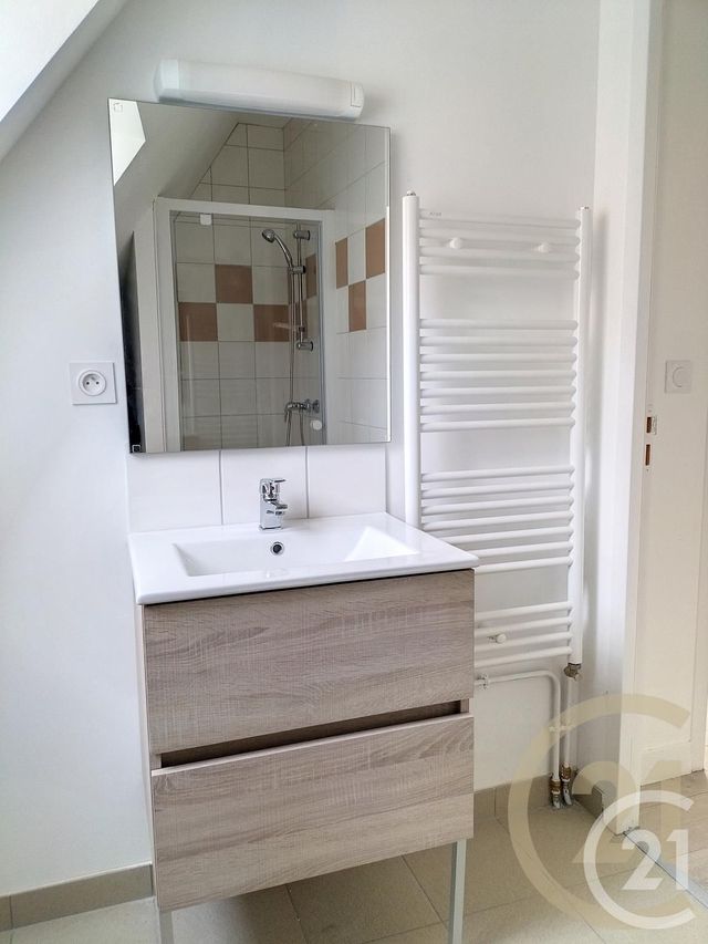 Appartement F2 à louer - 2 pièces - 42,34 m2 - Auxerre - 89 - BOURGOGNE