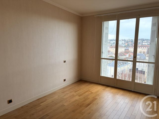 Appartement T4 &agrave; louer - 4 pi&egrave;ces - 90,52 m2 - Auxerre - 89 - BOURGOGNE