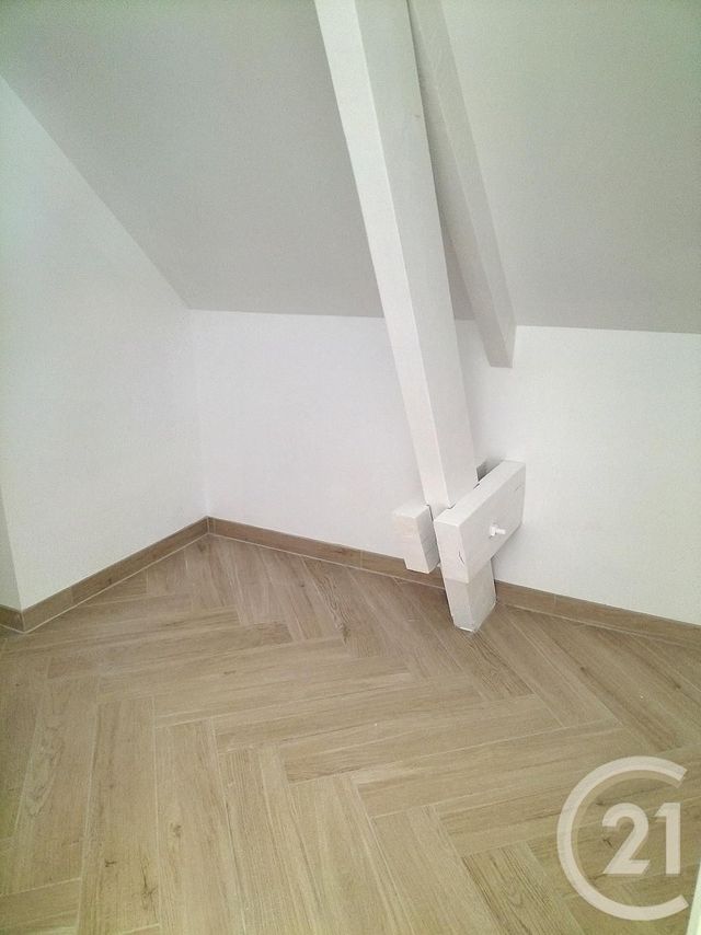 Appartement F2 &agrave; louer - 2 pi&egrave;ces - 68 m2 - Auxerre - 89 - BOURGOGNE