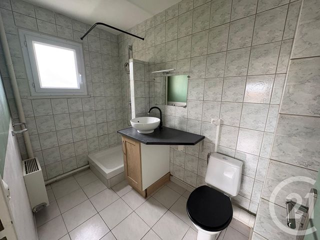 Appartement F3 &agrave; louer - 3 pi&egrave;ces - 50 m2 - St Georges Sur Baulche - 89 - BOURGOGNE
