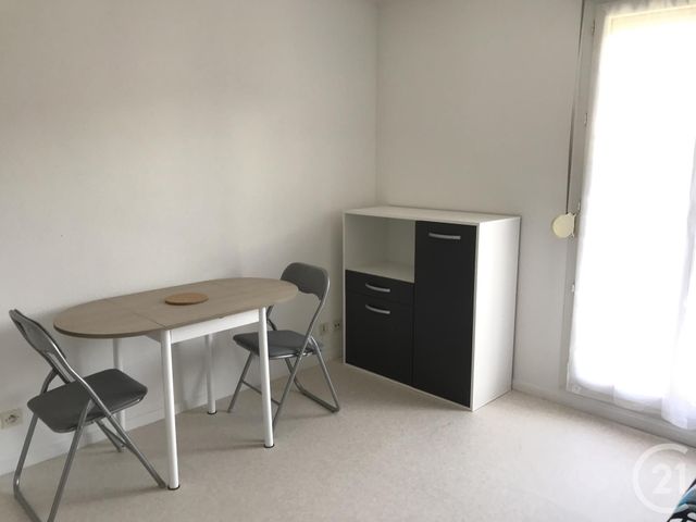 Appartement Studio &agrave; louer - 1 pi&egrave;ce - 16,35 m2 - Auxerre - 89 - BOURGOGNE