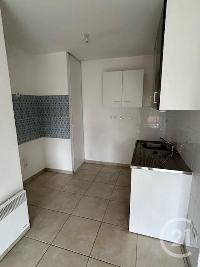 Appartement T2 &agrave; louer - 2 pi&egrave;ces - 39 m2 - Auxerre - 89 - BOURGOGNE