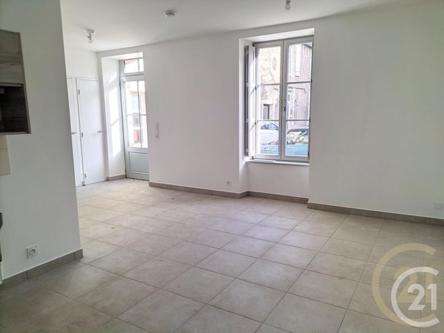Appartement F3 &agrave; louer - 3 pi&egrave;ces - 58,37 m2 - Auxerre - 89 - BOURGOGNE