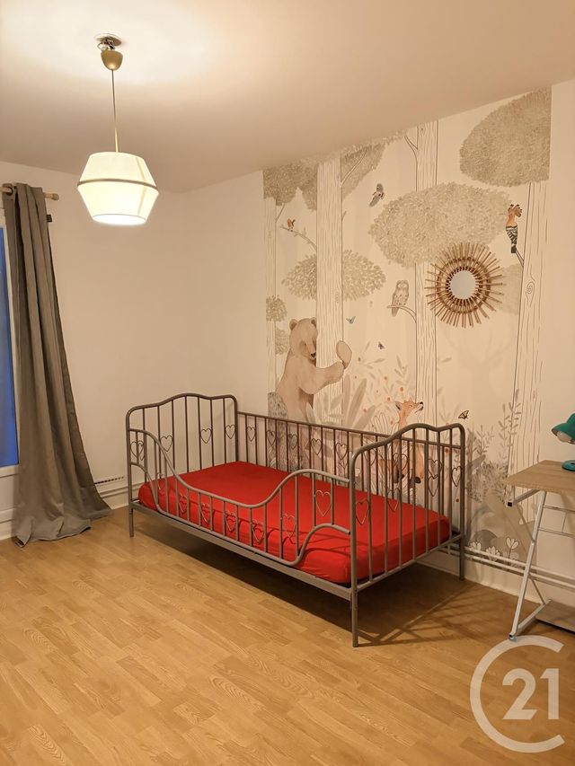 Appartement T3 &agrave; louer - 3 pi&egrave;ces - 77 m2 - Auxerre - 89 - BOURGOGNE