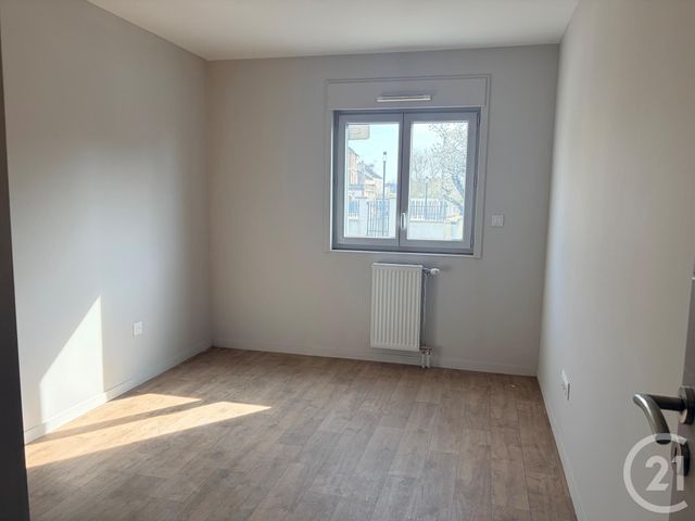 Appartement F3 &agrave; louer - 3 pi&egrave;ces - 67 m2 - Auxerre - 89 - BOURGOGNE