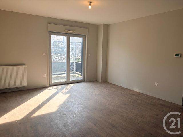Appartement F3 &agrave; louer - 3 pi&egrave;ces - 67 m2 - Auxerre - 89 - BOURGOGNE