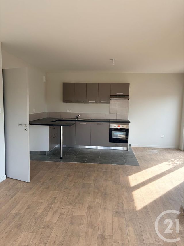 Appartement F3 &agrave; louer - 3 pi&egrave;ces - 72 m2 - Auxerre - 89 - BOURGOGNE