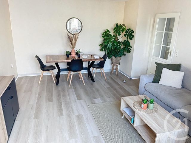 Appartement F2 &agrave; vendre - 2 pi&egrave;ces - 48 m2 - St Georges Sur Baulche - 89 - BOURGOGNE