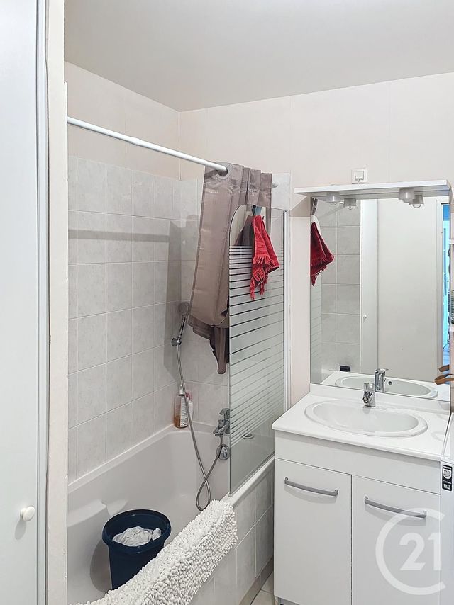 Appartement F2 &agrave; vendre - 2 pi&egrave;ces - 48 m2 - St Georges Sur Baulche - 89 - BOURGOGNE