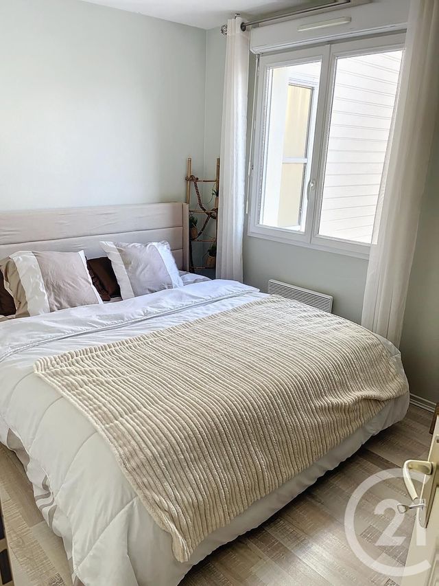 Appartement F2 &agrave; vendre - 2 pi&egrave;ces - 48 m2 - St Georges Sur Baulche - 89 - BOURGOGNE