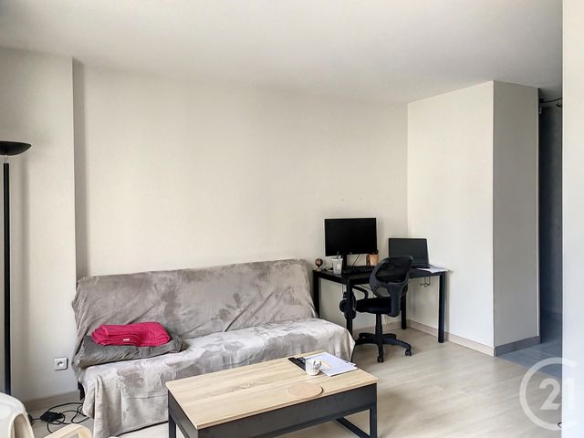 Appartement F2 &agrave; louer - 2 pi&egrave;ces - 45 m2 - Auxerre - 89 - BOURGOGNE
