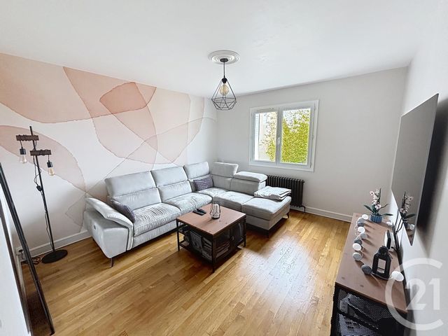 Appartement F3 &agrave; louer - 3 pi&egrave;ces - 87 m2 - Auxerre - 89 - BOURGOGNE