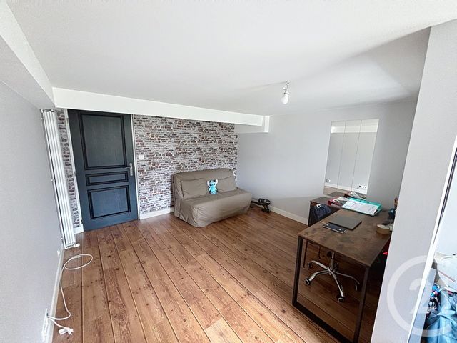 Appartement F3 &agrave; louer - 3 pi&egrave;ces - 87 m2 - Auxerre - 89 - BOURGOGNE