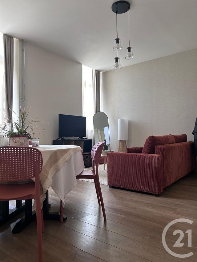 Appartement T2 &agrave; louer - 2 pi&egrave;ces - 51 m2 - Auxerre - 89 - BOURGOGNE