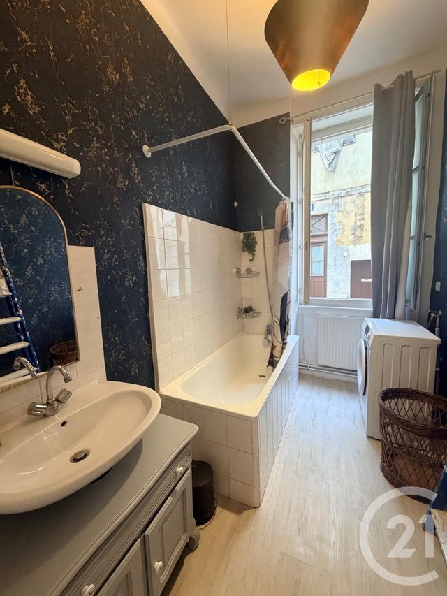 Appartement T2 &agrave; louer - 2 pi&egrave;ces - 50 m2 - Auxerre - 89 - BOURGOGNE
