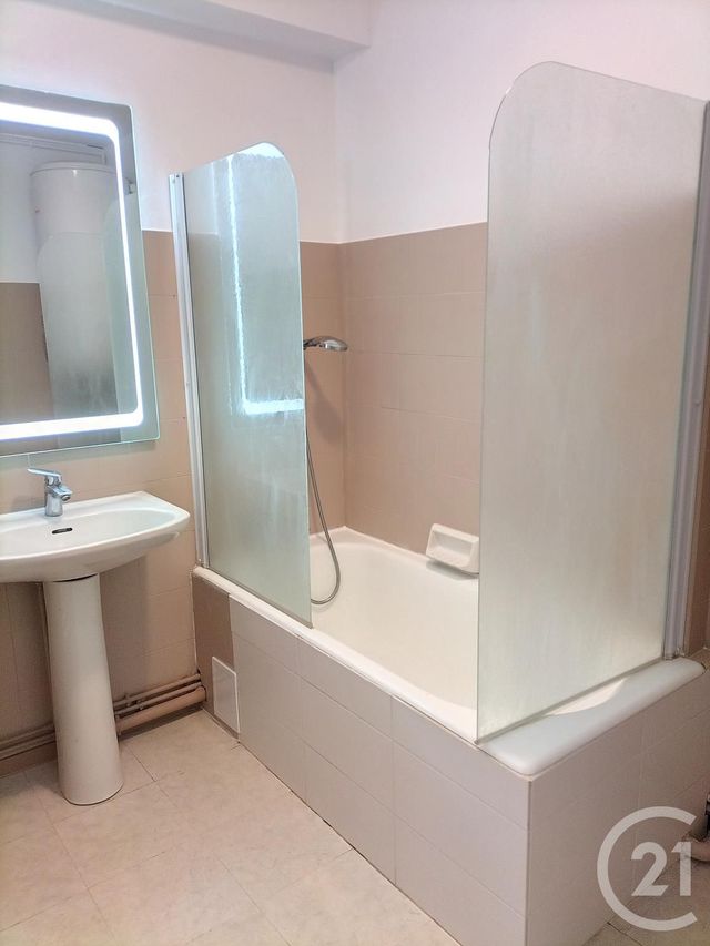 Appartement T2 &agrave; louer - 2 pi&egrave;ces - 47 m2 - Auxerre - 89 - BOURGOGNE