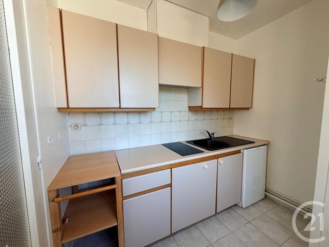 Appartement F1 &agrave; louer - 1 pi&egrave;ce - 34 m2 - Auxerre - 89 - BOURGOGNE