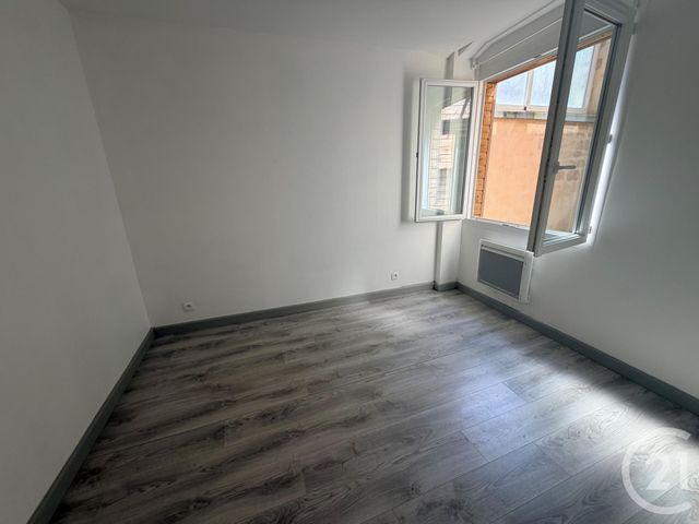 Appartement T2 &agrave; louer - 2 pi&egrave;ces - 57,34 m2 - Courson Les Carrieres - 89 - BOURGOGNE