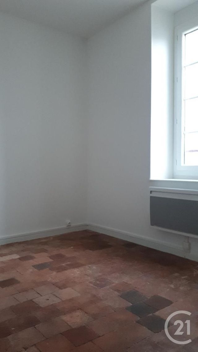 Appartement F3 &agrave; louer - 3 pi&egrave;ces - 51,80 m2 - Auxerre - 89 - BOURGOGNE