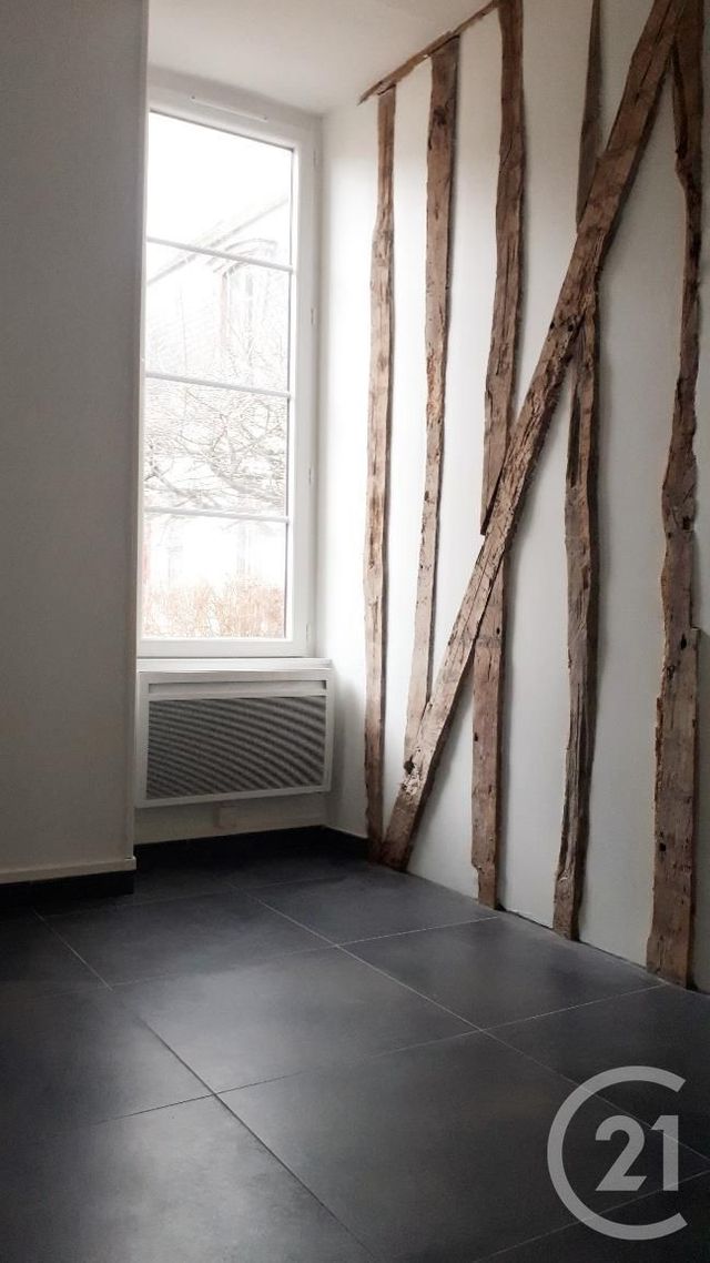 Appartement F3 &agrave; louer - 3 pi&egrave;ces - 51,80 m2 - Auxerre - 89 - BOURGOGNE